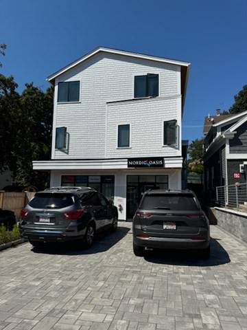 201 Pleasant #2, Marblehead, MA 01945