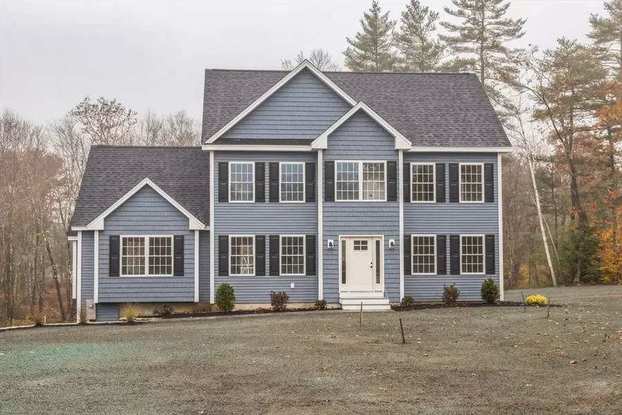 25 Elm Ct, Barrington, NH 03825