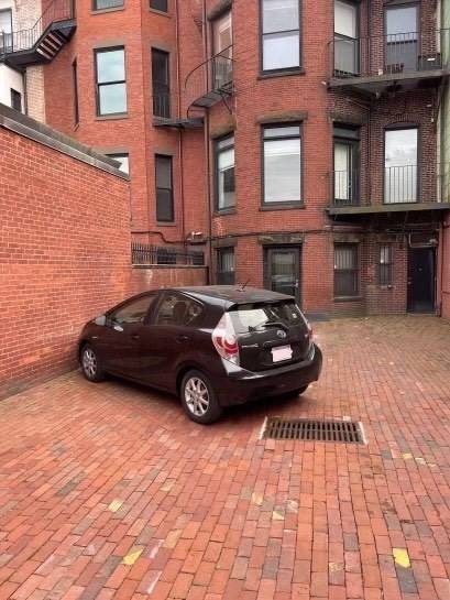 346 Beacon St #P, Boston, MA 02115