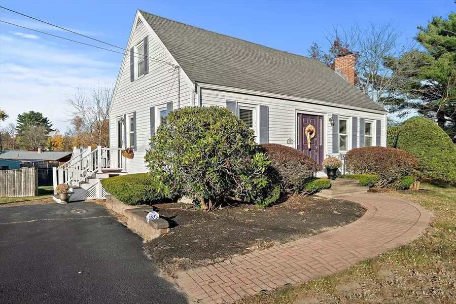 584 North St, Randolph, MA 02368