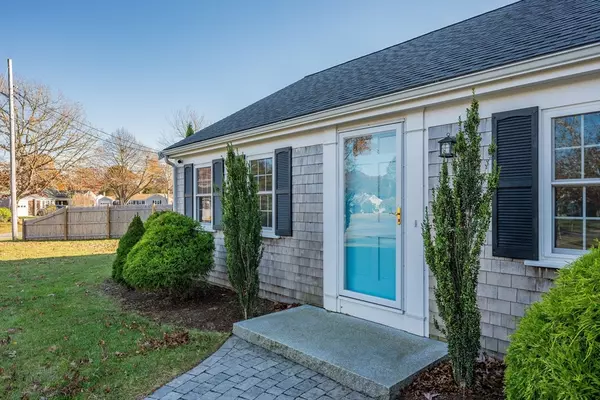 Yarmouth, MA 02664,33 Almira Rd