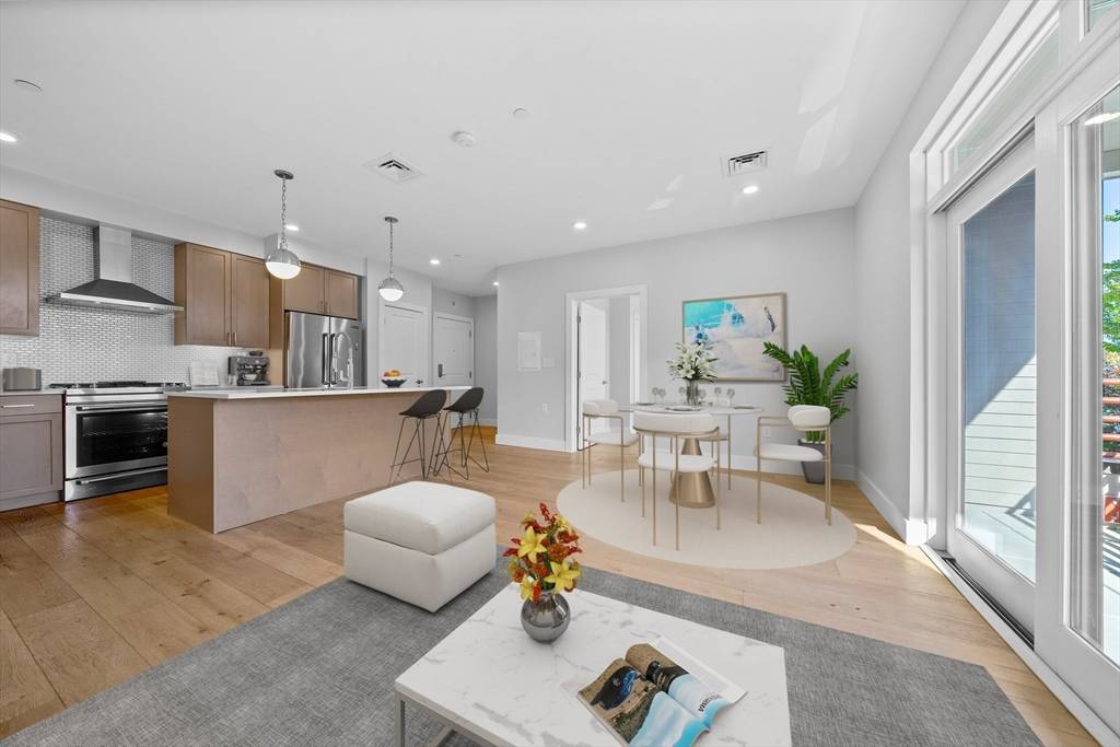 1650 Commonwealth Ave #205, Boston, MA 02135