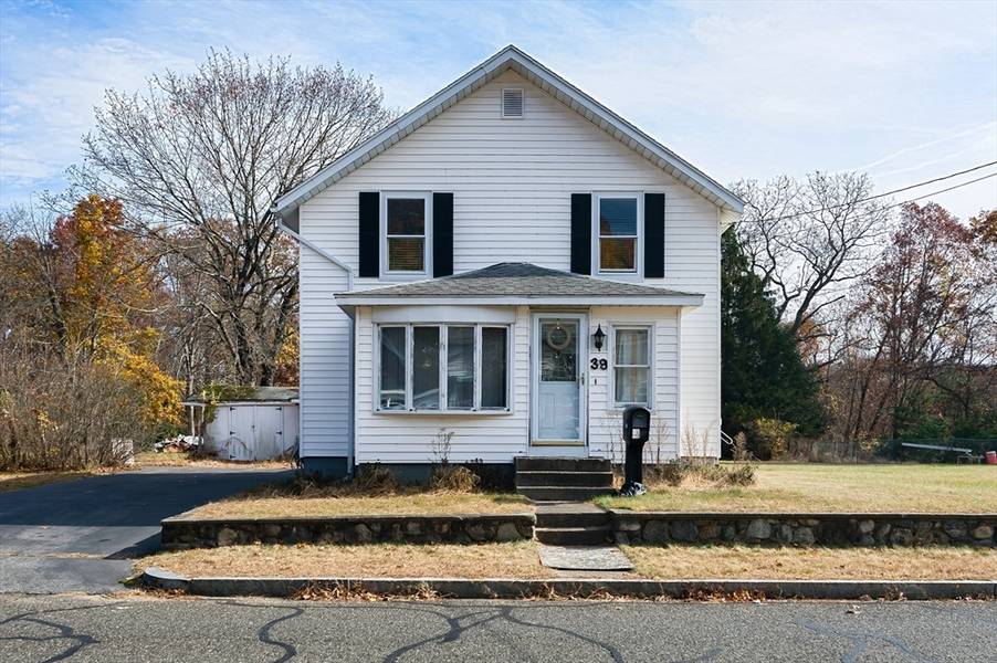 39 Eagle St, Ware, MA 01082