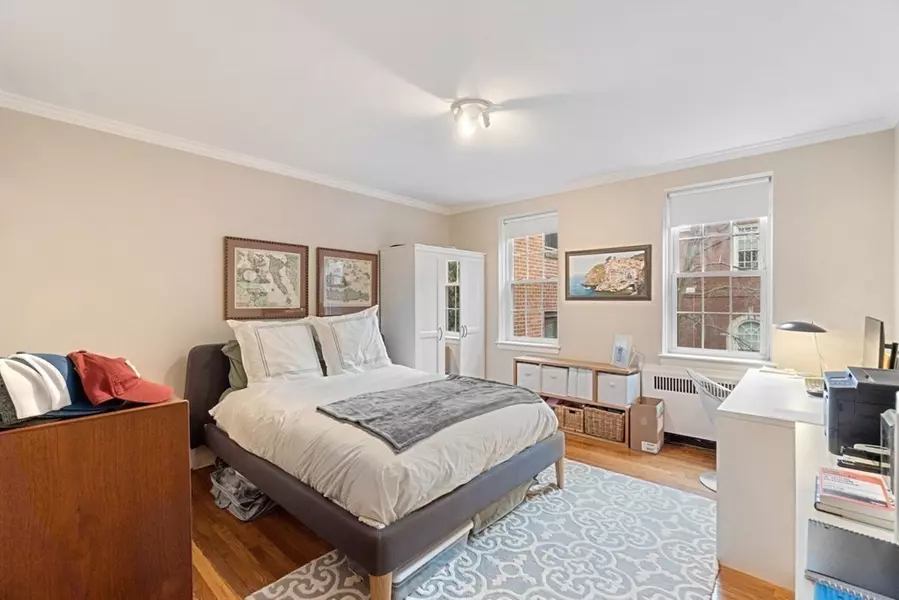 14 Ware St #24, Cambridge, MA 02138