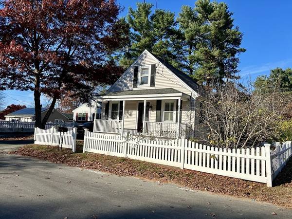 16 Beechwood Rd, Stoughton, MA 02072