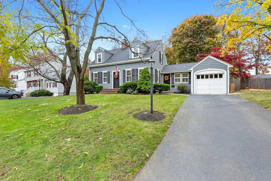 33 Windsor Road, Stoneham, MA 02180