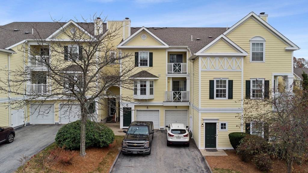 908 Gazebo Circle #908, Reading, MA 01867