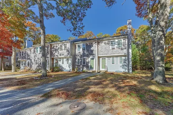 Mashpee, MA 02649,300 Falmouth Rd #21E