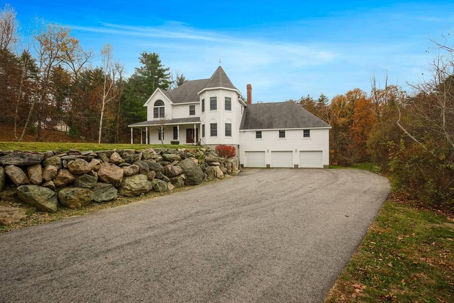 17 Clay Ln, Rowley, MA 01969