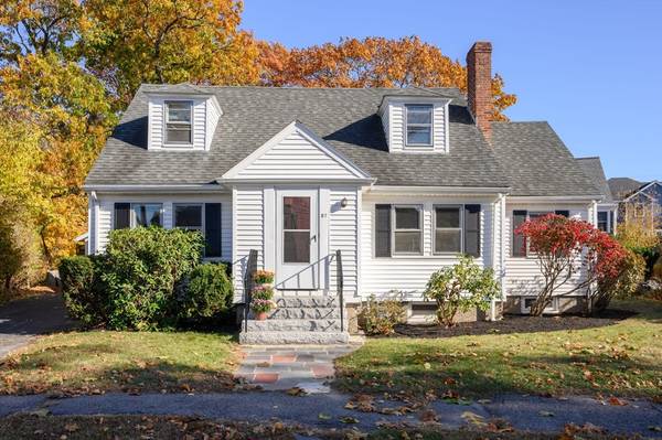 37 Courtland Circle, Milton, MA 02186