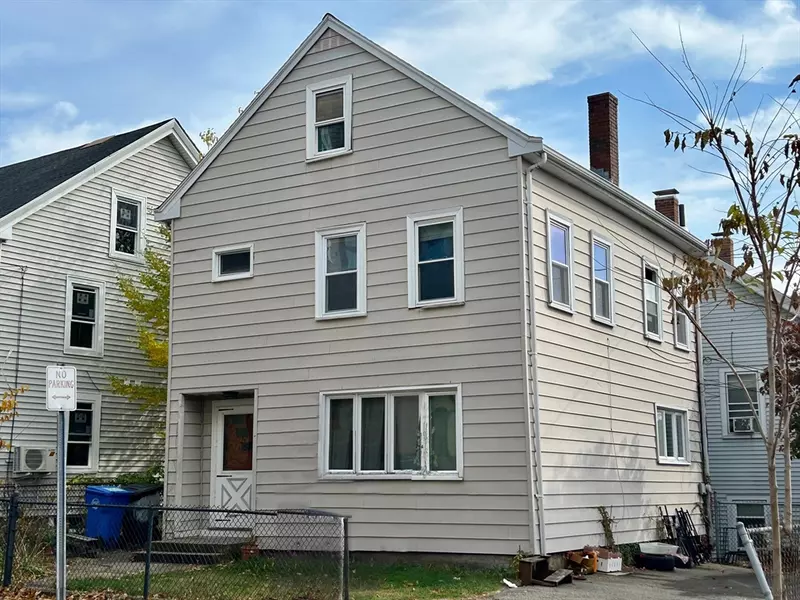 14 Charles Street, Waltham, MA 02453