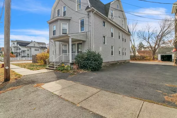 526 Springfield Street, Chicopee, MA 01013
