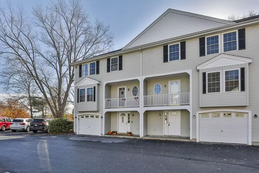 184 Tyngsboro Rd #14, Chelmsford, MA 01863