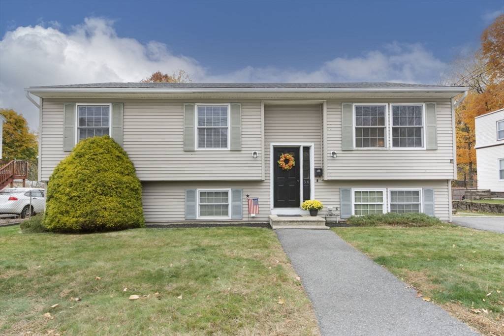 54 Middle St, Leominster, MA 01453