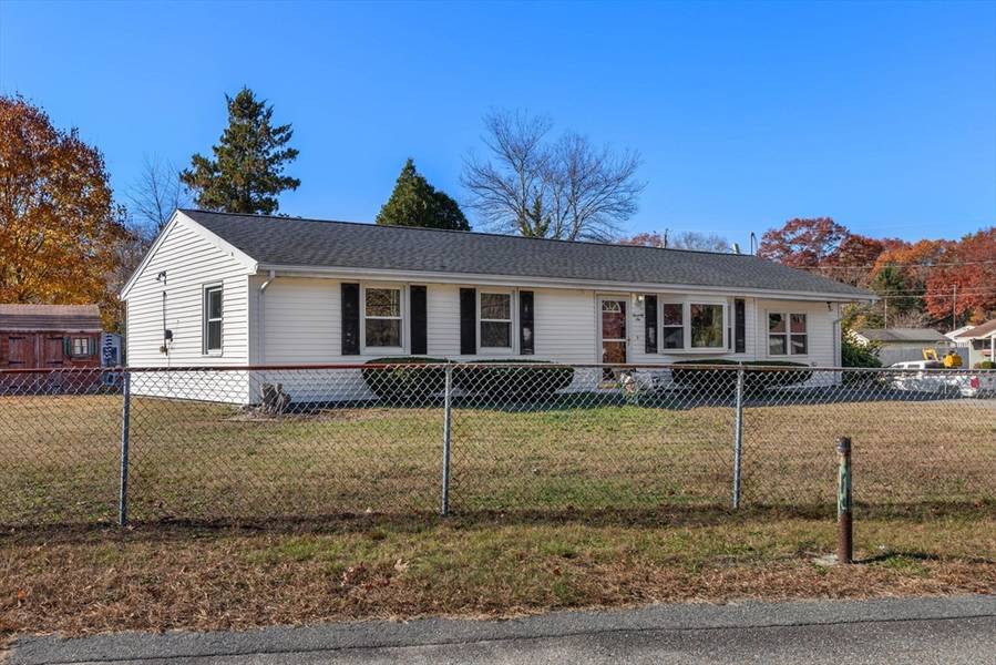 76 Forge Drive, Taunton, MA 02780