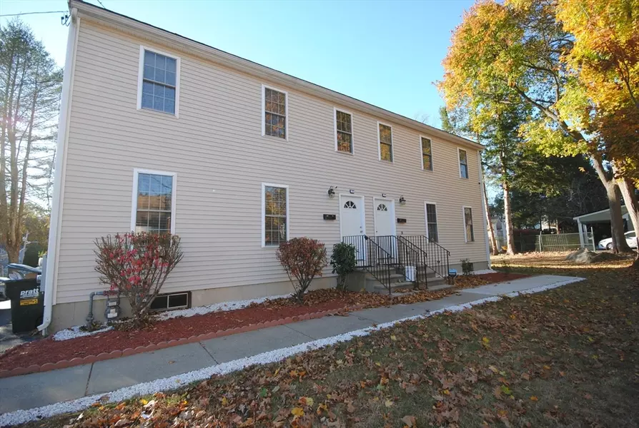 4 Boyden St Ext, Webster, MA 01570