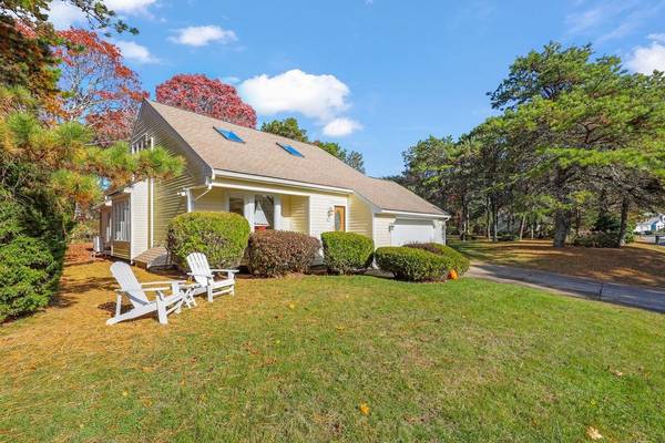 Falmouth, MA 02536,88 Pheasant Lane