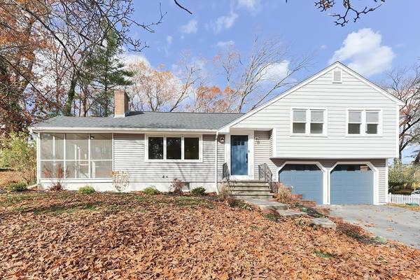 35 Plymouth Rd, Wakefield, MA 01880