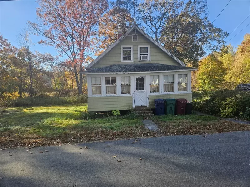 47 Pemberton, Lowell, MA 01850