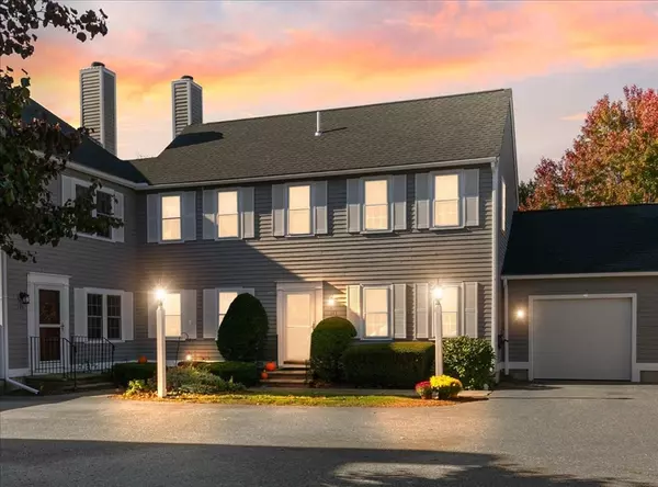 147 Whittier Meadows Dr #147, Amesbury, MA 01913