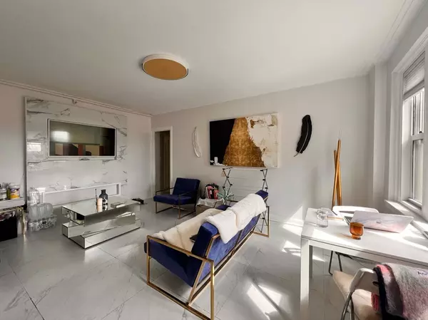 Brookline, MA 02446,1454 Beacon #843