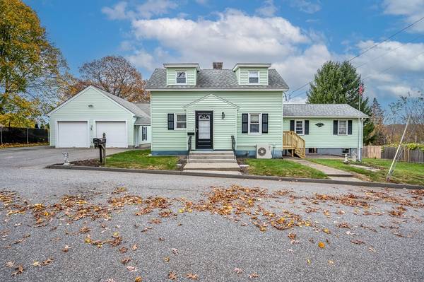 70 Valley View Ln, Worcester, MA 01604