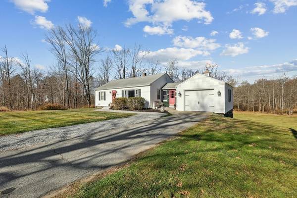 266 W Main St, Millbury, MA 01527