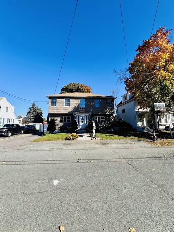 Saugus, MA 01906,13 Felton Ct