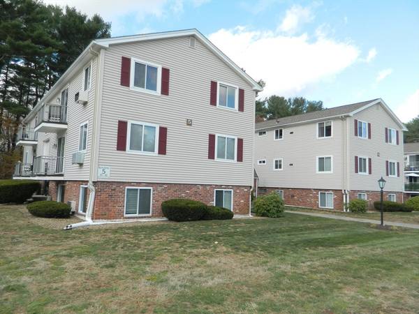 5 Royal Dane Dr #38, Marshfield, MA 02050