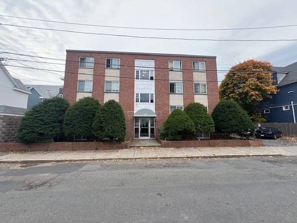 12 Woodland St #26, Everett, MA 02149