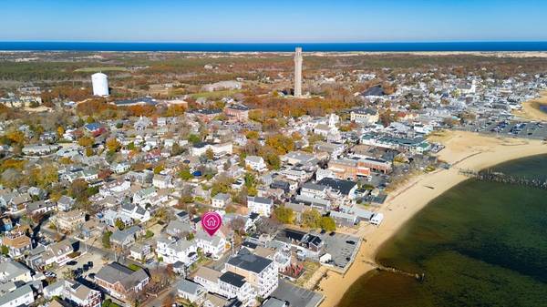 Provincetown, MA 02657,176 Commercial St #2