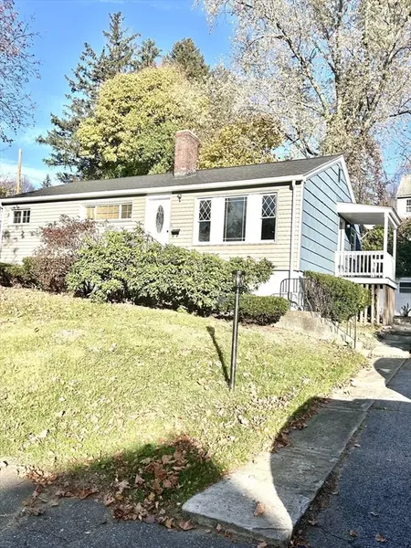 132 Puritan Ave, Worcester, MA 01604