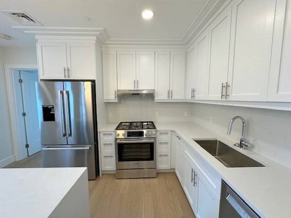 301 Border Street #503, Boston, MA 02128