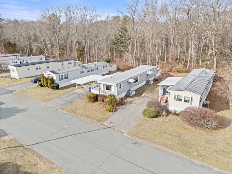 15 Northway, Taunton, MA 02780