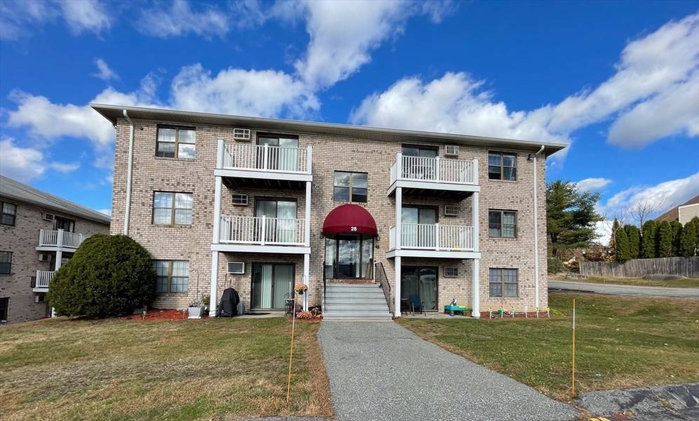 28 Kenmar Dr #267, Billerica, MA 01821