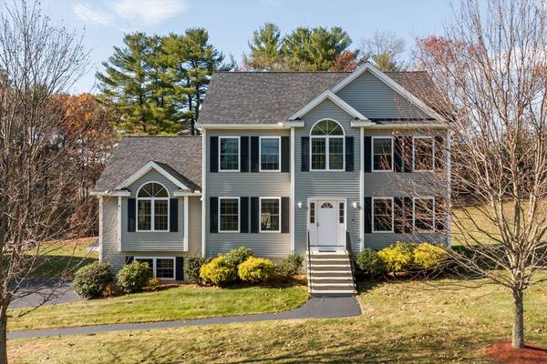 8 Breckenridge Dr, Billerica, MA 01821