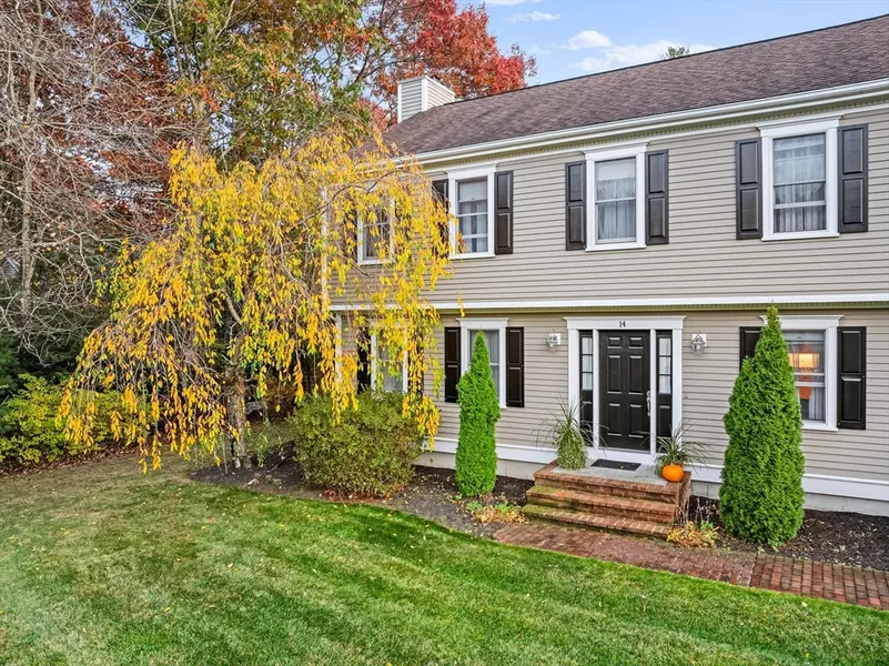 14 Bow Drive, Acushnet, MA 02743