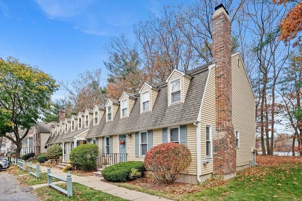 272 Wellman Avenue #272, Chelmsford, MA 01863