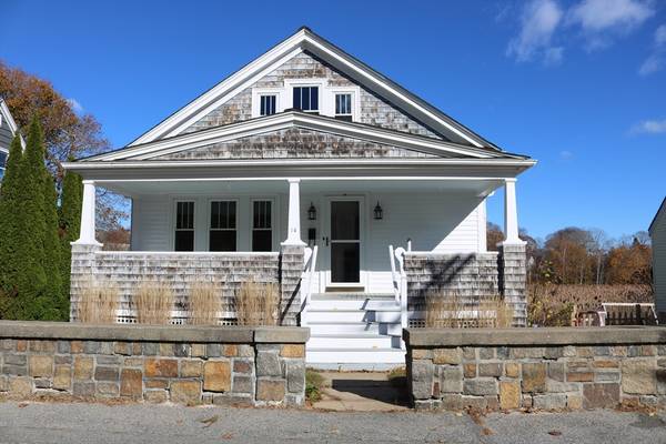 14 Abbott Rd, Gloucester, MA 01930