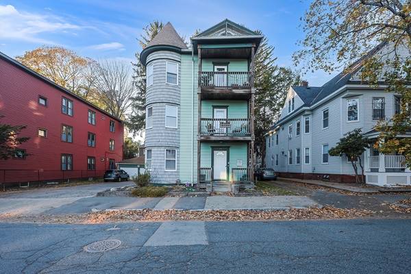 144 West St, Worcester, MA 01609