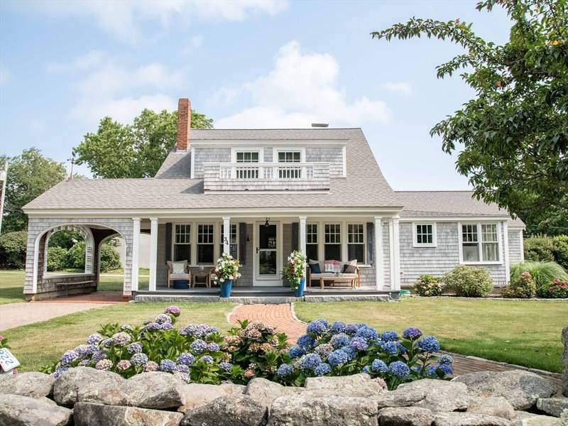 34 Samoset Rd, Duxbury, MA 02332