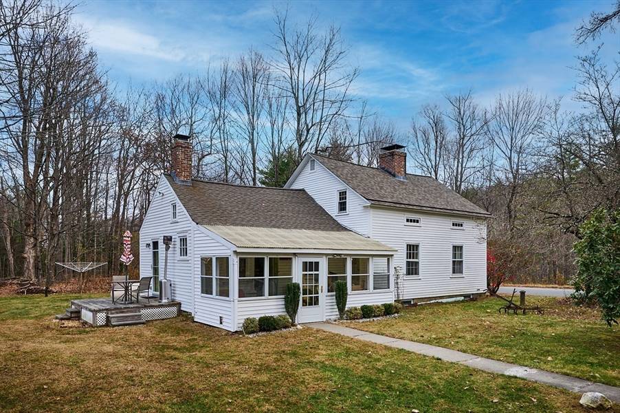 142 Bray Road, Buckland, MA 01338