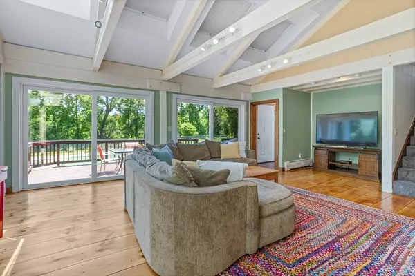 Bolton, MA 01740,72 Randall Rd