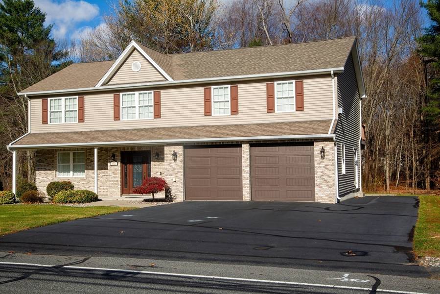 1022 North Street Ext, Agawam, MA 01030