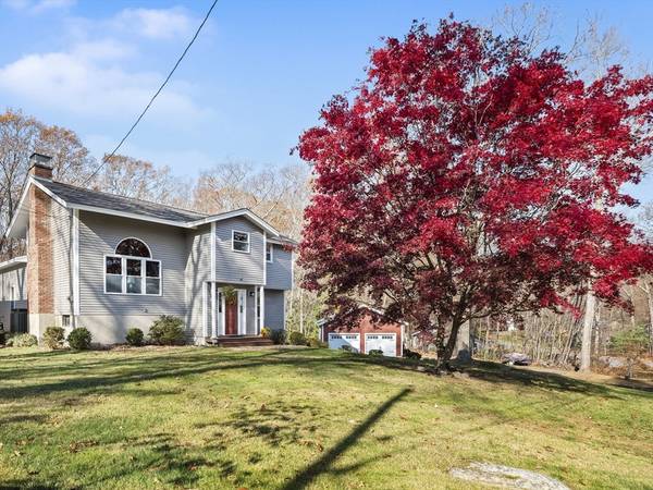 29 Woobly Road, Bolton, MA 01740