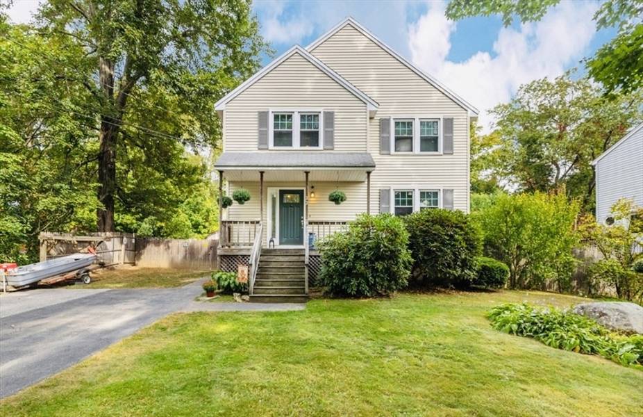 22 Canterbury St, Billerica, MA 01821