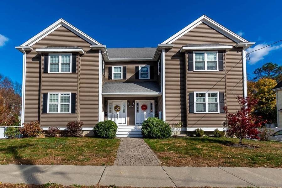 359 Nahatan St #1, Norwood, MA 02062