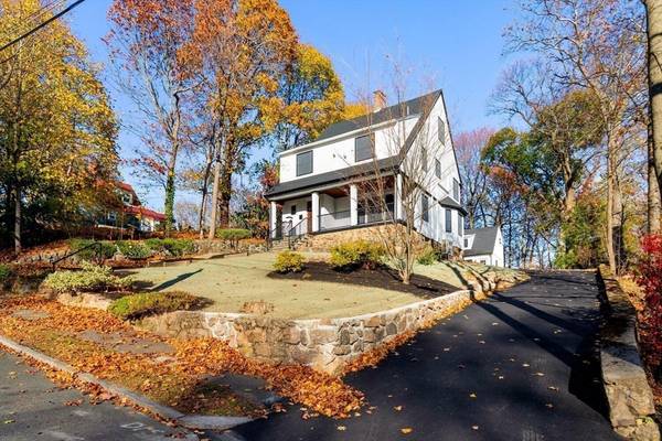 24 Summit Ave, Wakefield, MA 01880