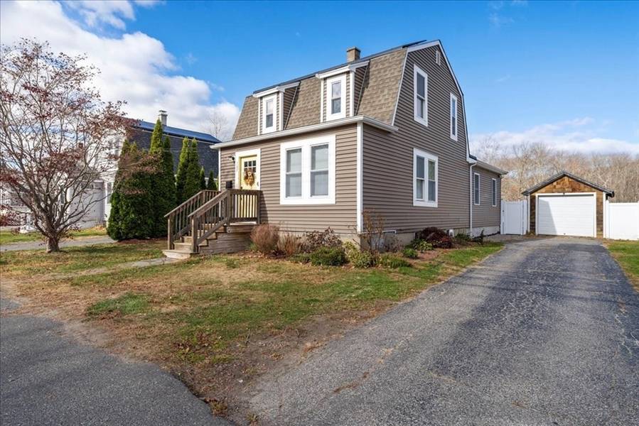 237 Pleasant St, Ashland, MA 01721