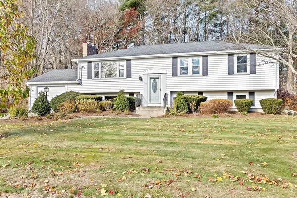 58 Green Acres Dr, Whitman, MA 02382